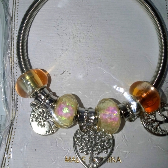 Bracelet - Picture 1 of 1